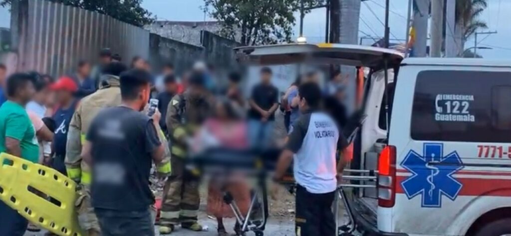 Trágico accidente deja dos fallecidos y varios heridos en Retalhuleu