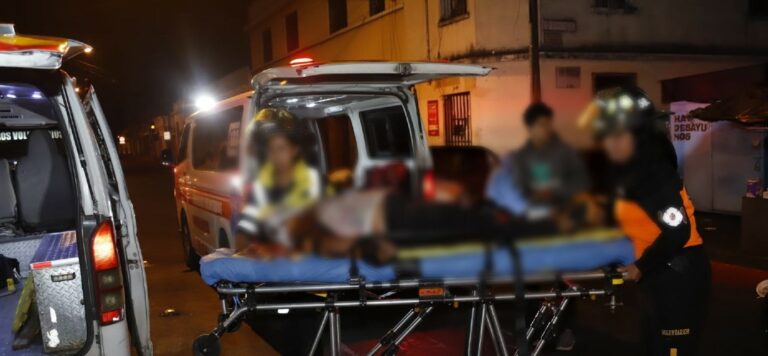 Familia sufre accidente de tránsito en la ruta al Atlántico