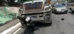 Fuerte colisión entre bus y motocicleta se registra en la ruta Interamericana