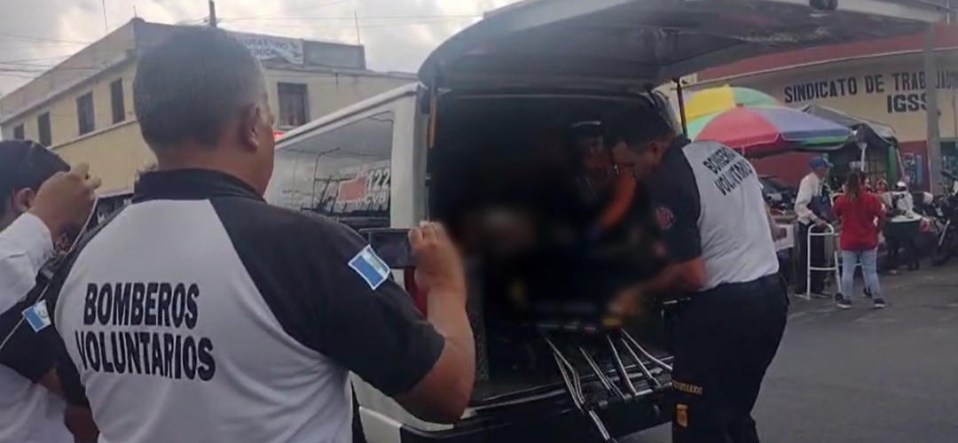 Peatón es atacado a balazos en San José Pinula