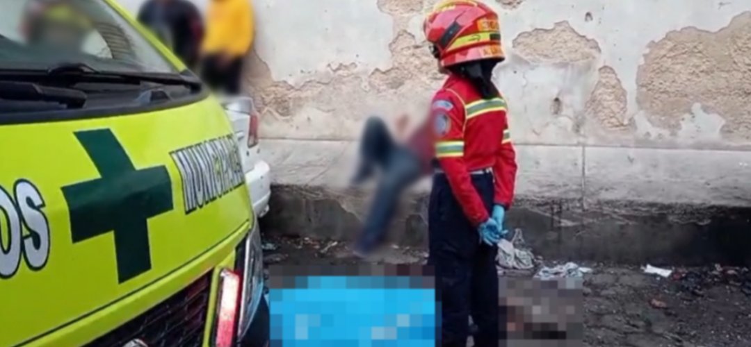 Localizan a hombre fallecido en plena vía pública de zona 4