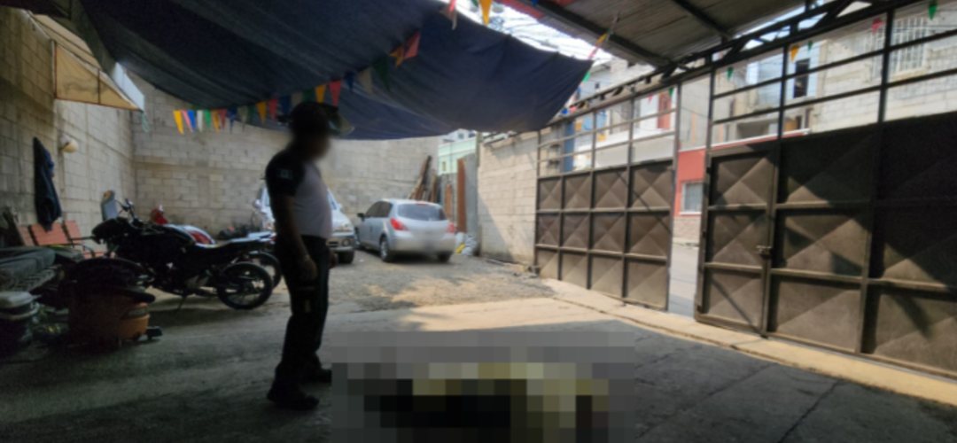 Balacera dentro de car wash en Mixco dejó un fallecido y un herido