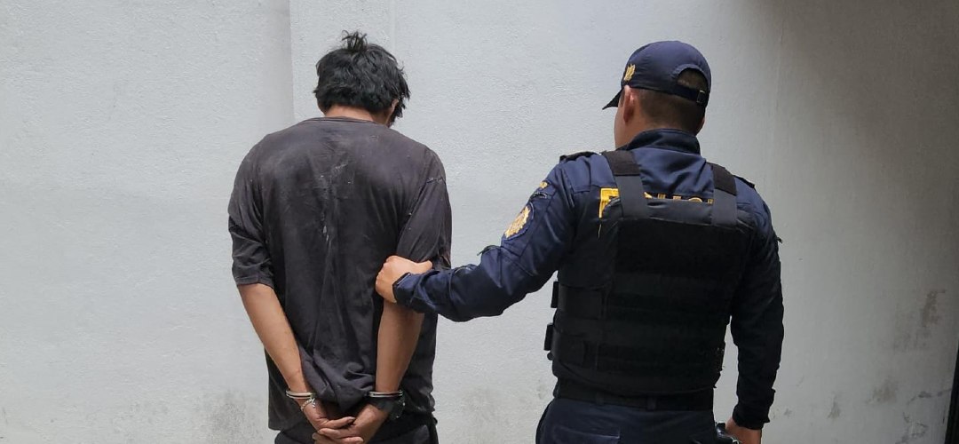 Capturan a hombre por presunto robo de bienes valorados en Q80 mil