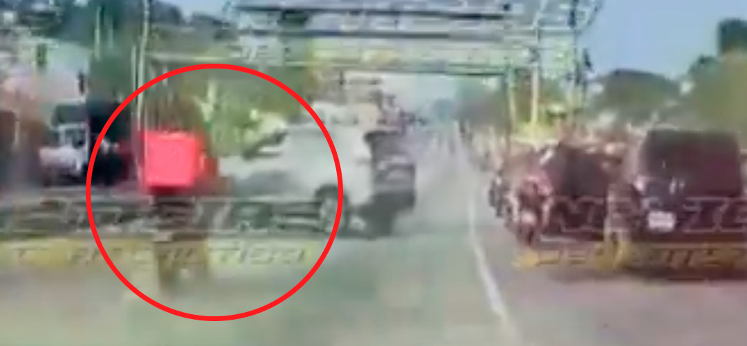 VIDEO: Así fue la colisión entre repartidor y vehículo en la ruta al Atlántico