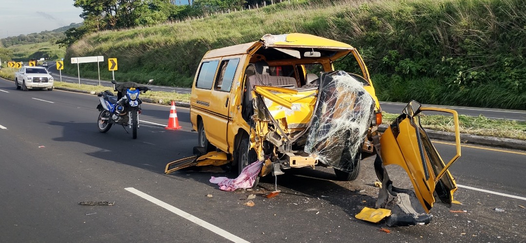 Triple colisión en autopista Palín, Escuintla
