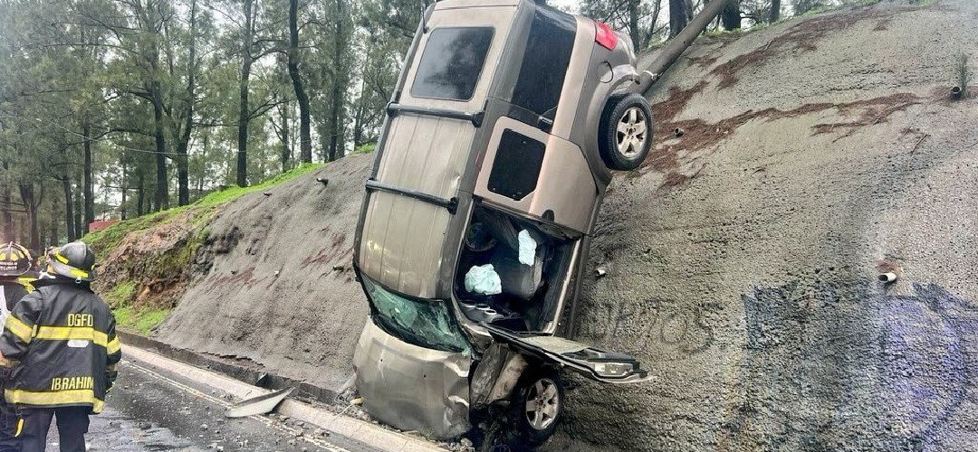 Fuerte accidente de tránsito en Anillo Periférico