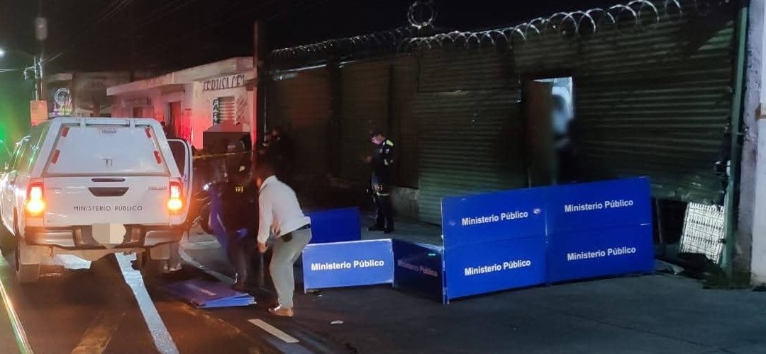Motorista es localizado sin vida en la vía pública en Villa Canales