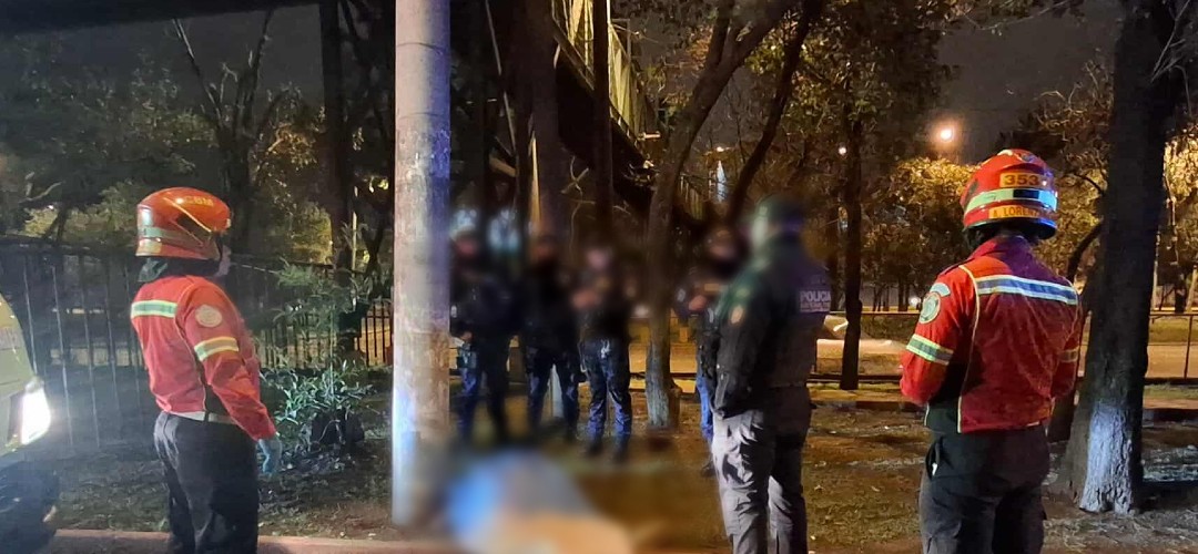 Hallan a hombre fallecido en la vía pública en la zona 12