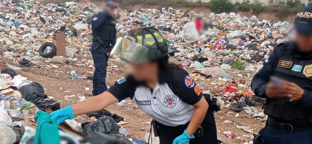 Localizan cuerpo sin vida envuelto en sábanas en vertedero de ruta al Pacífico