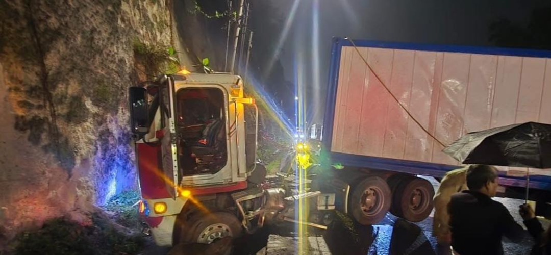 Reportan múltiple accidente en km 12.7 ruta al Pacífico