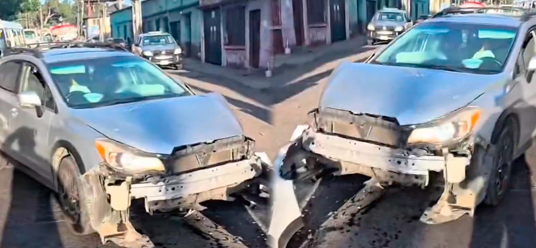 Automovilista colisiona contra muro en calzada Atanasio Tzul