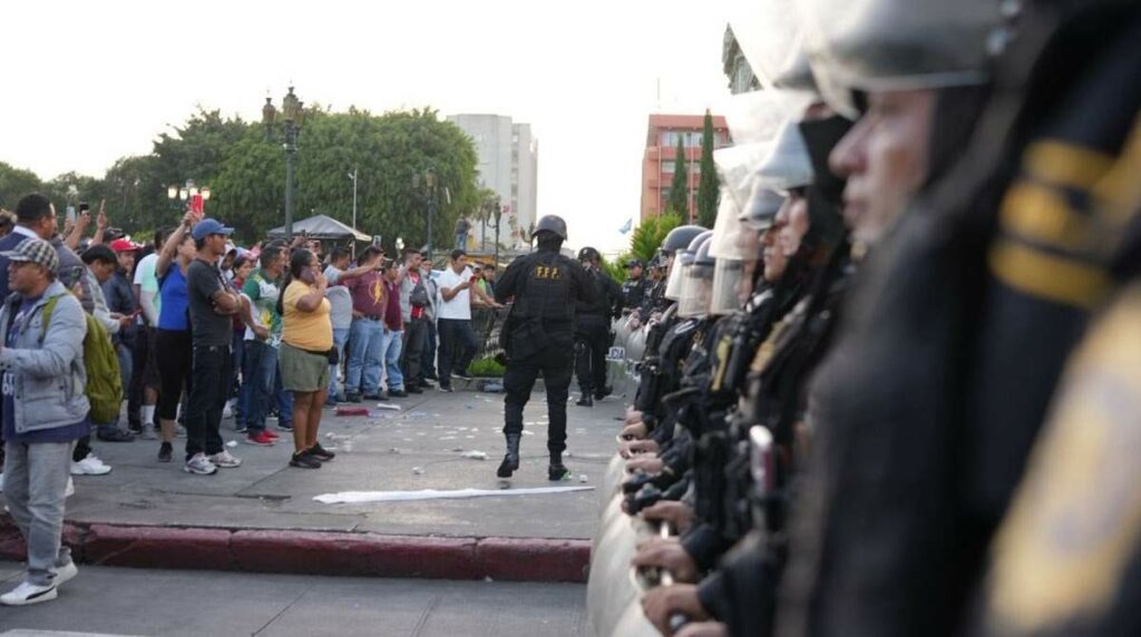 PNC explica cómo realizó el retiro de estructuras del STEG en el Palacio Nacional