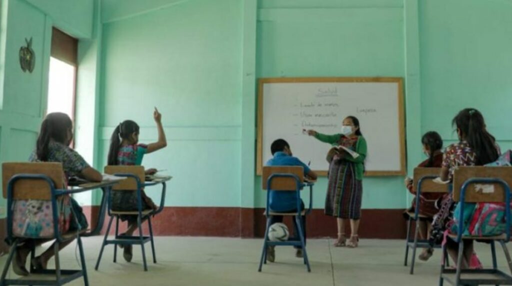 Refuerzo escolar en marcha: así será el nuevo plan del Mineduc tras las suspensiones del STEG