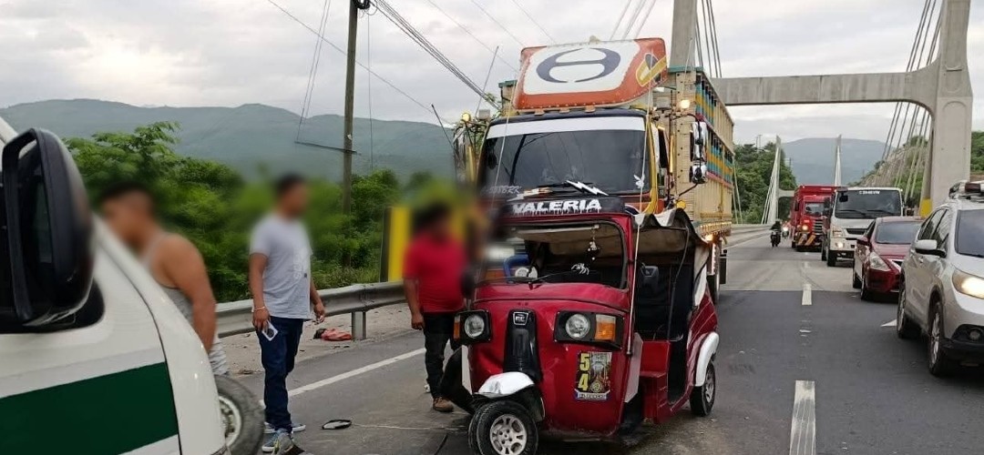Accidente de tránsito deja dos heridos en ruta al Atlántico