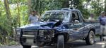 Dos heridos tras colisión de pickup y motocicleta en Suchitepéquez