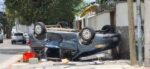 Vehículo vuelca tras accidente de tránsito en la zona 10