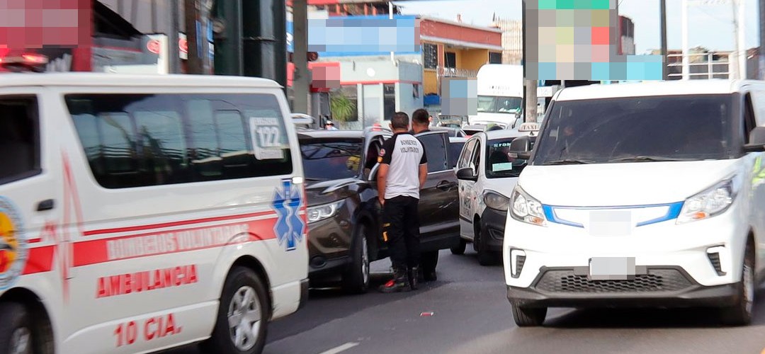 Conductor resulta ileso tras asalto armado en la zona 12