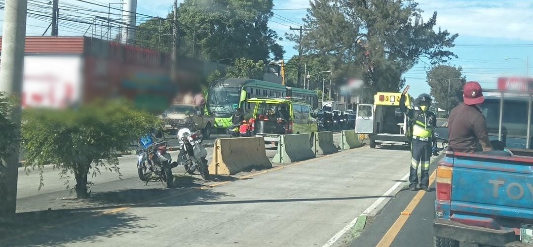 Accidente de tránsito se registra en la Calzada Aguilar Batres
