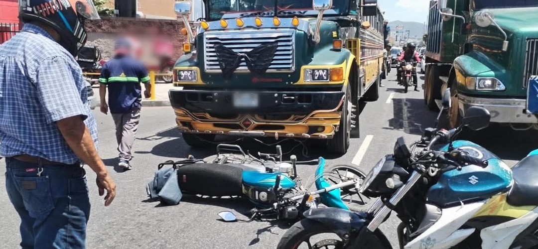 Accidente de tránsito se registra en zona 4 de Villa Nueva
