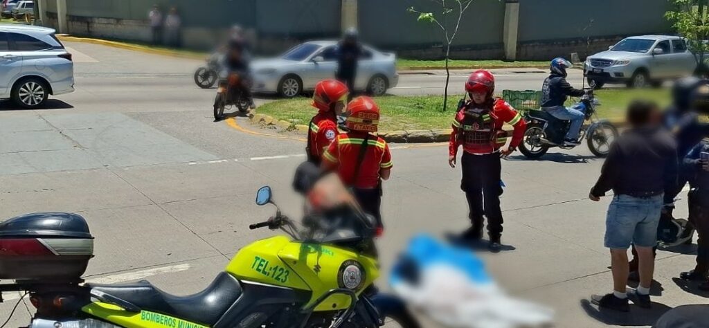 Mujer muere tras ser atropellada en la ruta al Atlántico