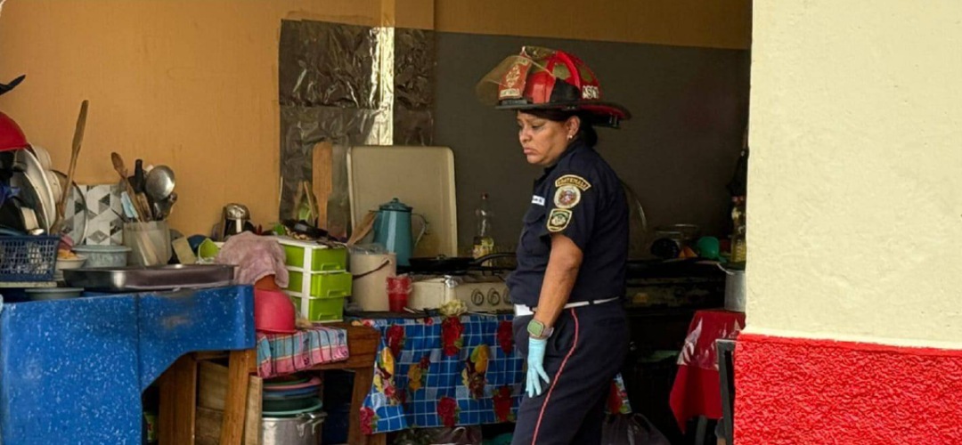 Hombre muere dentro de un comedor en Villa Hermosa