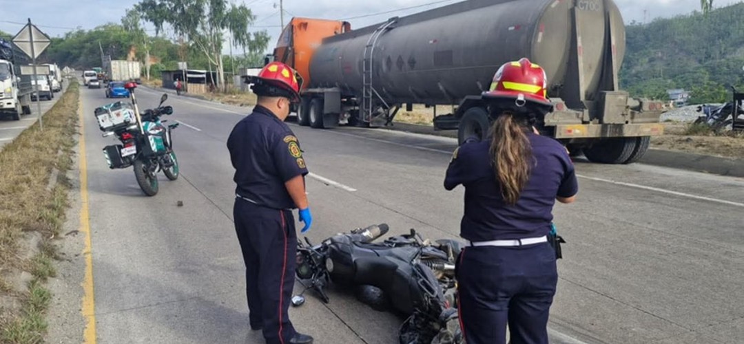 Tráiler y motocicleta colisionan en la ruta al Atlántico