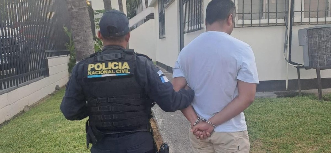 Capturan a hombre que disparaba con una carabina