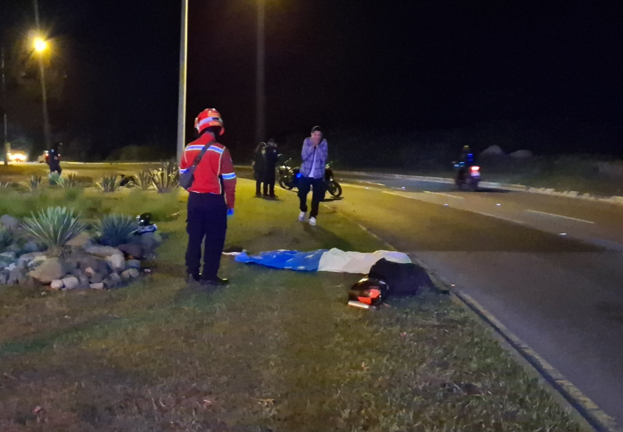 Localizan a joven sin vida en plena vía pública en la zona 5