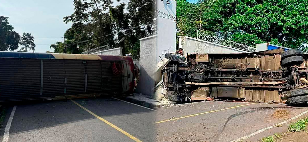 Piloto pierde el control y vuelca en ruta a Pueblo Nuevo Suchitepéquez