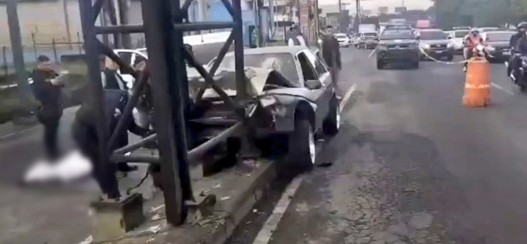 Conductor pierde la vida tras fuerte choque en Calzada Aguilar Batres