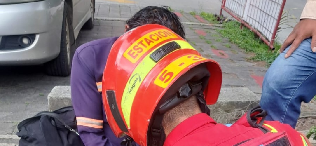 Motorista sufre accidente de tránsito en la zona 15