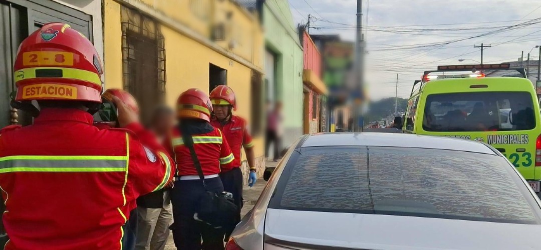 Automovilista sobrevive a asalto armado en La Reformita