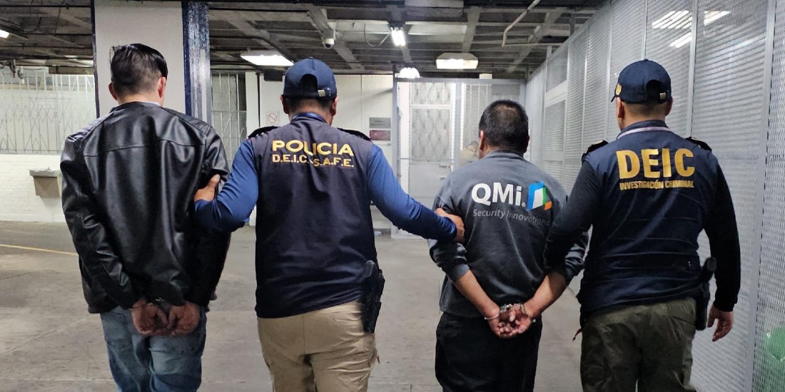 Capturan a dos deportados por estafa y armas ilegales
