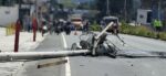 Precaución: Poste bloquea la ruta Interamericana tras accidente