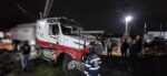 Camión cisterna y vehículo colisionan en Quiché  