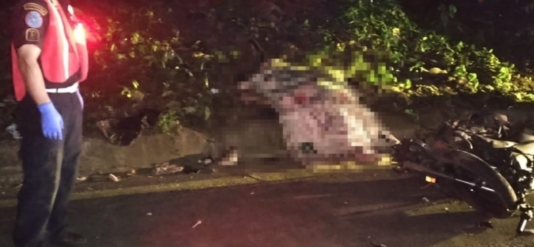 Fatal choque entre motocicleta y vehículo pesado deja un hombre fallecido en ruta al Pacífico