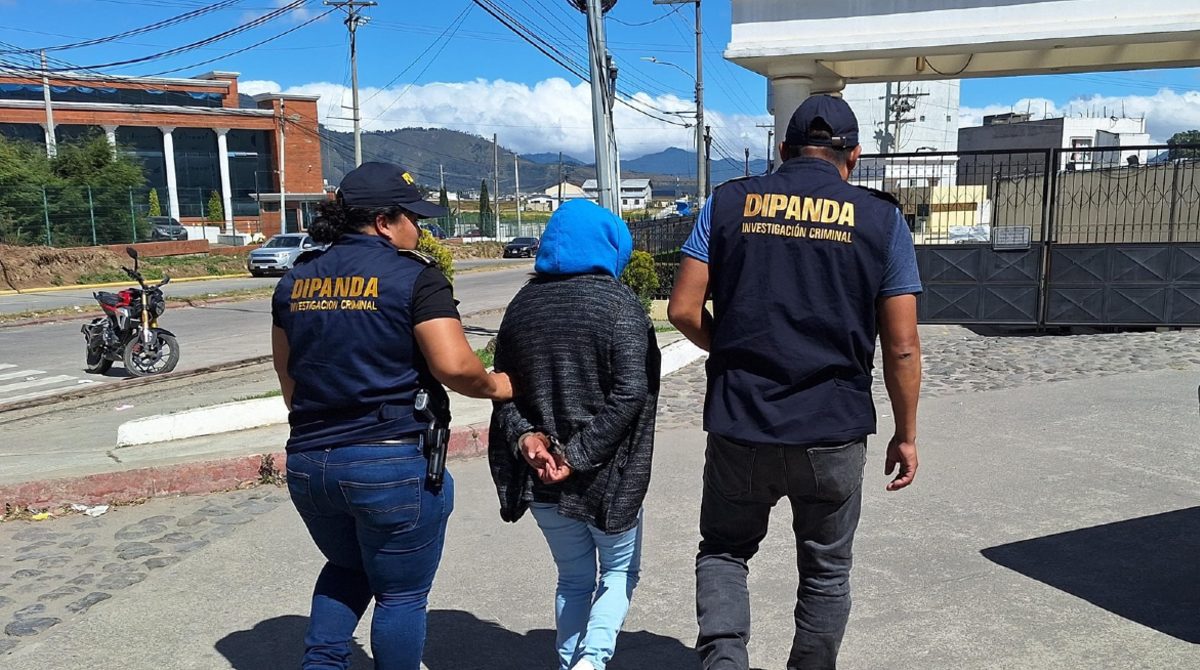 PNC recaptura a mujer por extorsión en Quetzaltenango