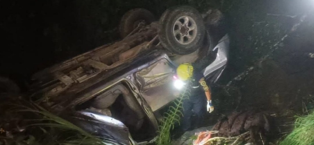 Tragedia en Alta Verapaz: Cinco fallecidos y seis heridos al caer vehículo a barranco