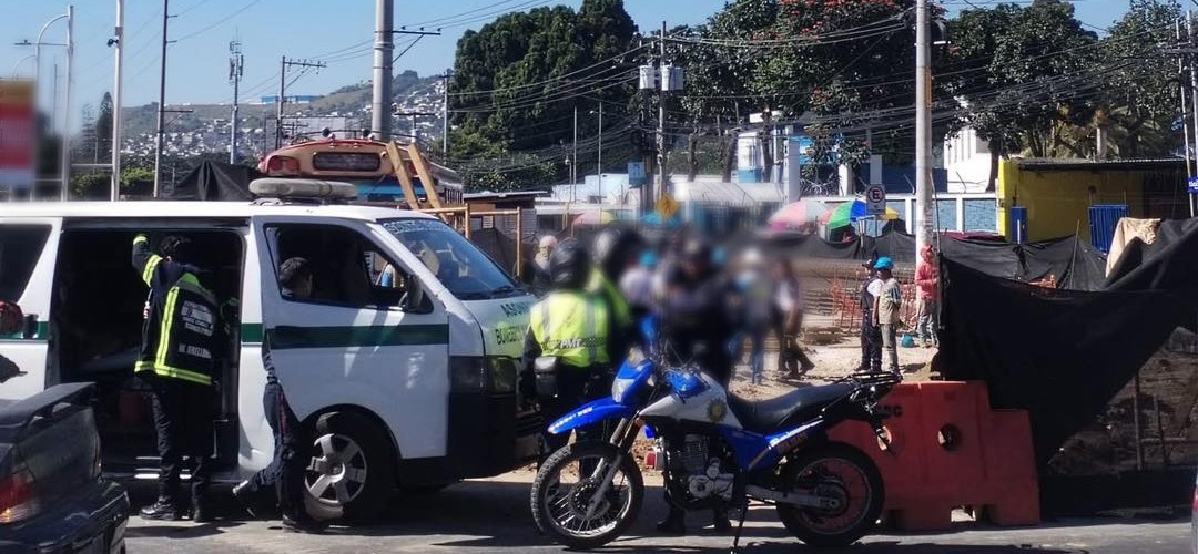 Trabajadores sufren descarga eléctrica en Villa Nueva