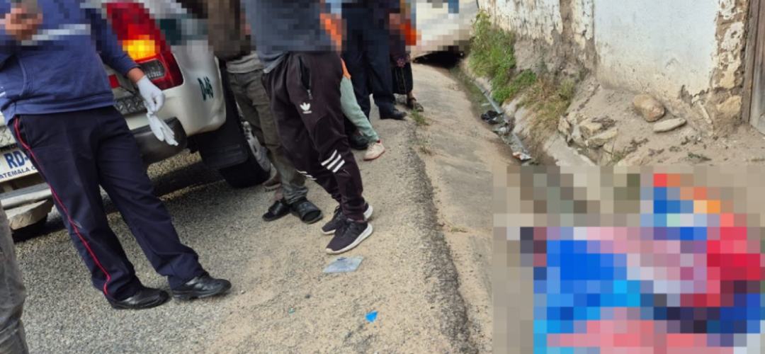 Fuerte accidente en ruta entre Quiché y Huehuetenango dejó un fallecido y un herido