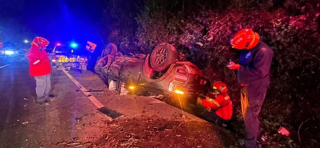 Piloto pierde el control y vuelca en km 22 ruta Interamericana