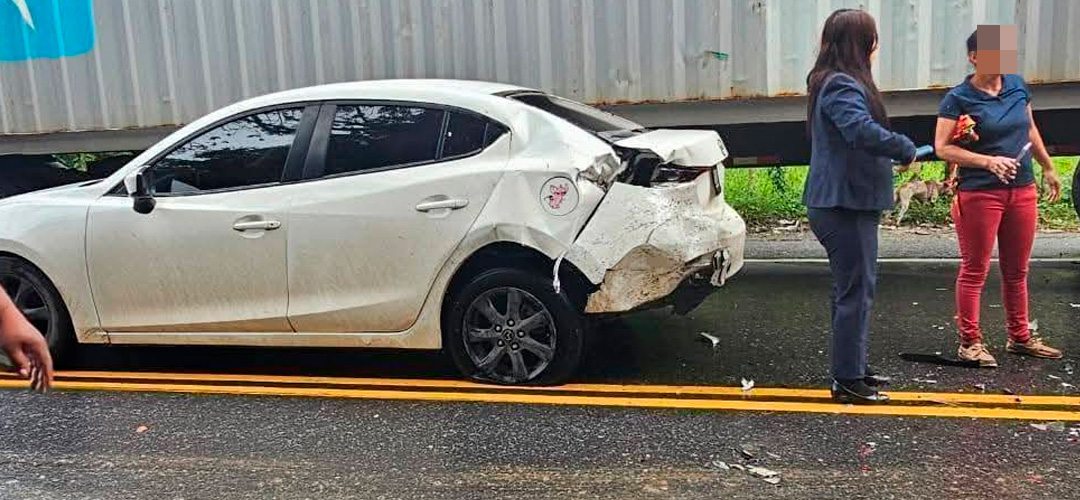 Percance vial en la ruta al Atlántico complica el tránsito