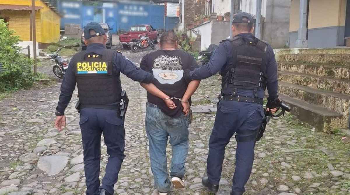 Alias “El Payaso” capturado por violentar medidas de seguridad; portaba un arma hechiza