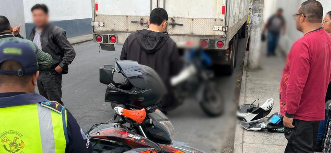 Fuerte colisión se registró en zona 6 de Villa Nueva