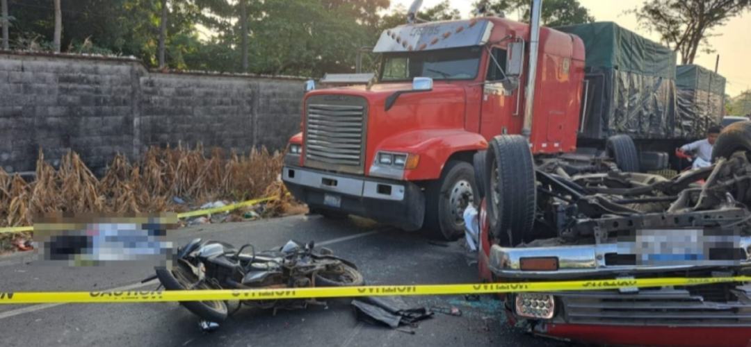 Fatal accidente múltiple en Coatepeque deja un motorista fallecido