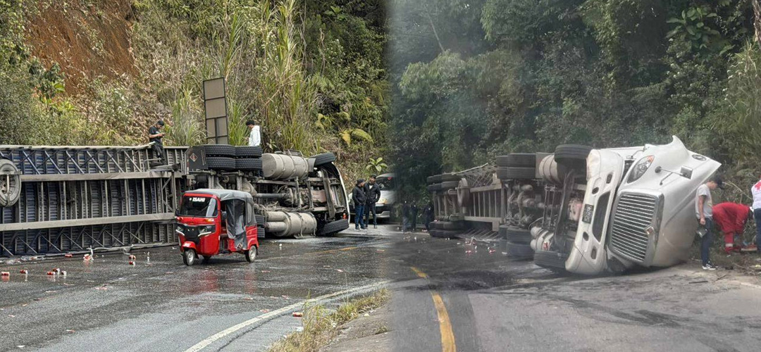 Tráiler vuelca en Purulhá, Baja Verapaz y complica el tránsito
