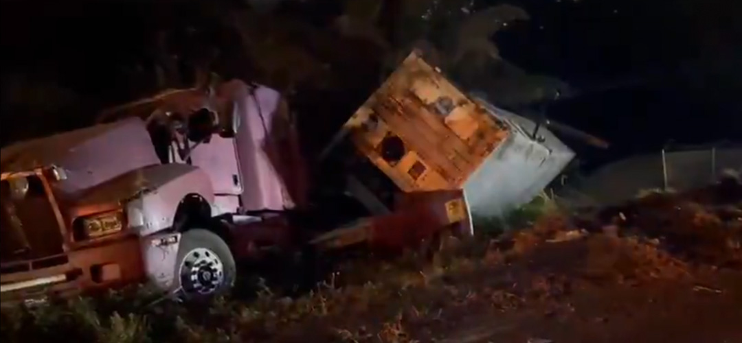 Reportan un contenedor volcado en km 67.5 ruta CA-2 Occidente