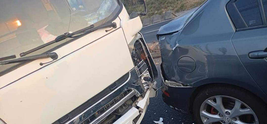 Triple colisión vehicular se registró en ruta al Pacífico