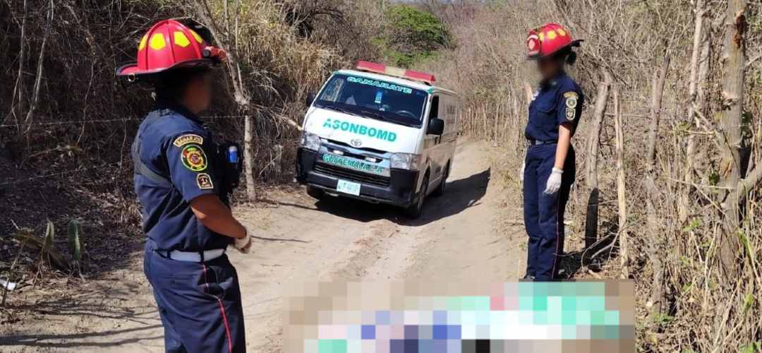 Hallan a hombre asesinado a balazos en camino de terracería en El Progreso