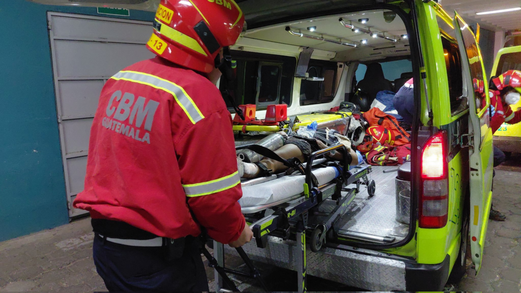 Motorista fallece tras accidente con tráiler en la zona 11 